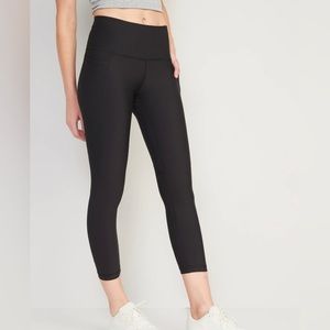 NWT Old Navy Active High-Waisted PowerSoft Side-Pocket Crop Leggings
